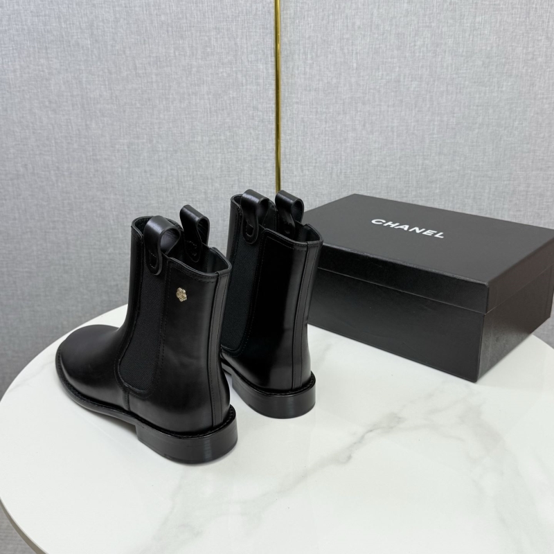 Ch**el boots